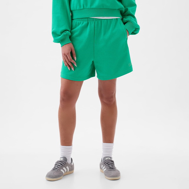 Rövidnadrág GAP French Terry Logo Boyfriend Shorts Simply Green Zöld | 870978-01