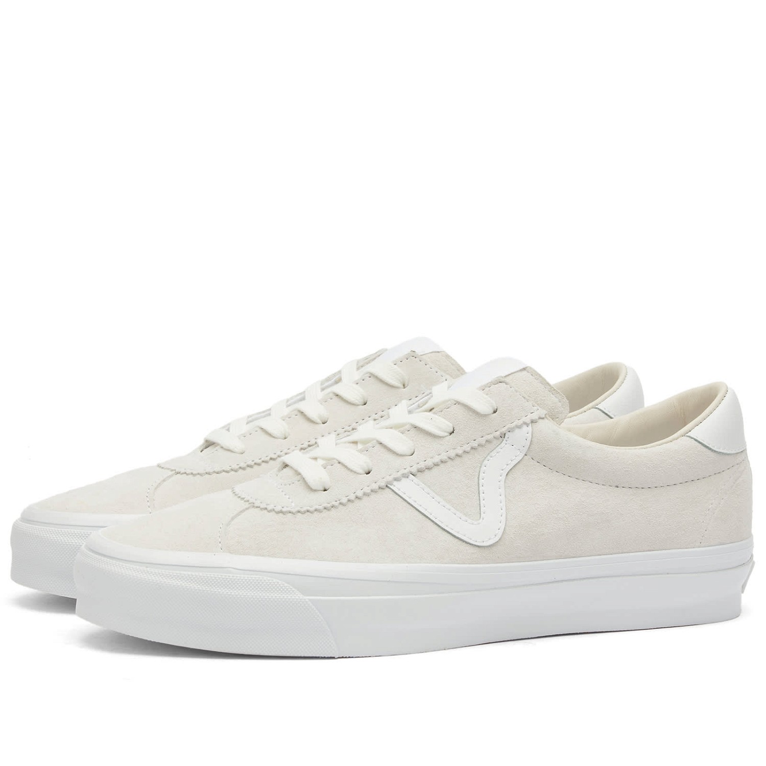 Sneakerek és cipők Vans Men's Sport 73 Sneakers in Lx Pig Suede White/White, Size UK 10 | END. Clothing Fehér | VN000CR1WWW, 0