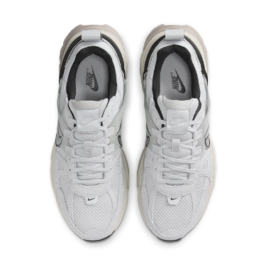 Sneakerek és cipők Nike V2K Run Szürke | FN6703-002, 4