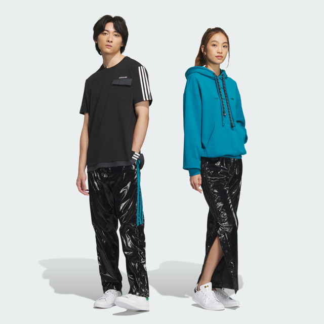 Nadrág és farmer adidas Originals Song for the Mute Shiny Joggers (Gender Neutral) Fekete | IY9516