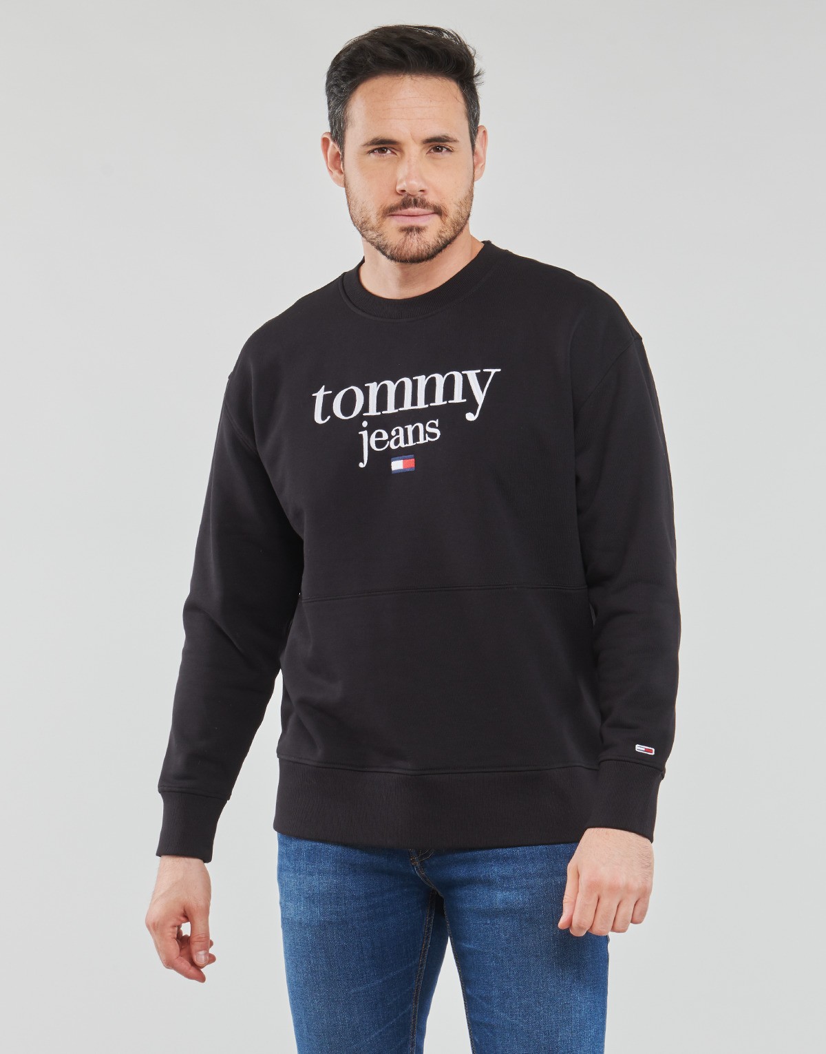 Sweatshirt Tommy Hilfiger REG MODERN CORP LOGO CREW SWEATSHIRT Fekete | DM0DM15029-BDS, 1