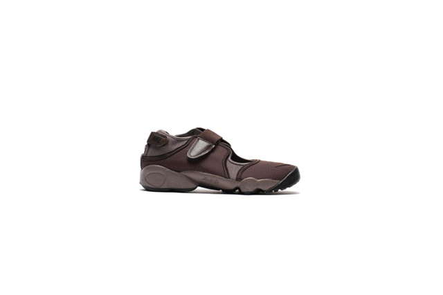 Sneakerek és cipők Nike WMNS AIR RIFT Fekete | FN6740-200