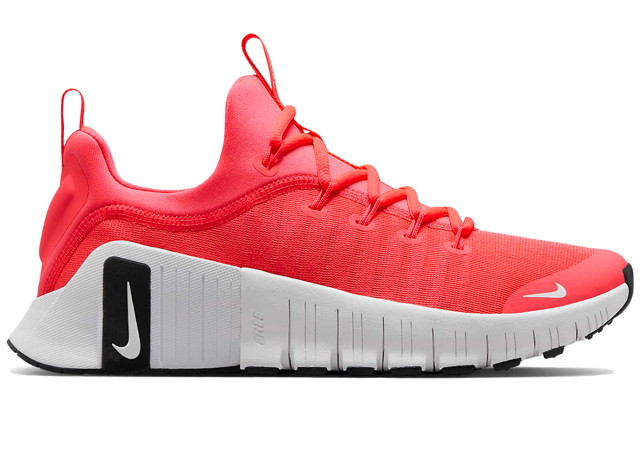 Sneakerek és cipők Nike Free Metcon 6 Hot Punch (Women's) 
Piros | FJ7126-600