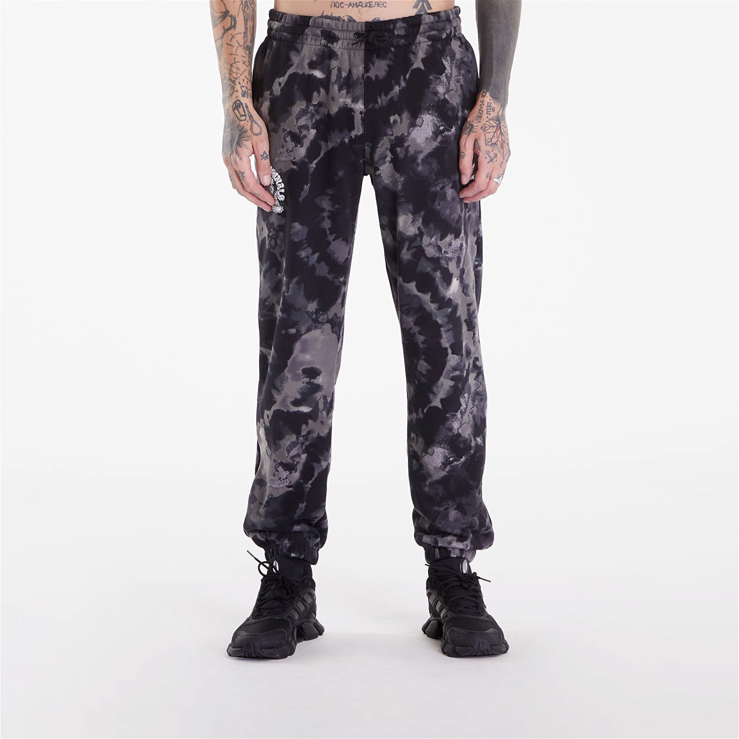 Sweatpants adidas Originals T&D Pants Aop Black Fekete | IZ2505, 0