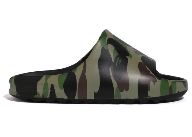 Sneakerek és cipők BAPE A Bathing Ape 1st Camo Slide Green Zöld | 1K20-191-013-GRN