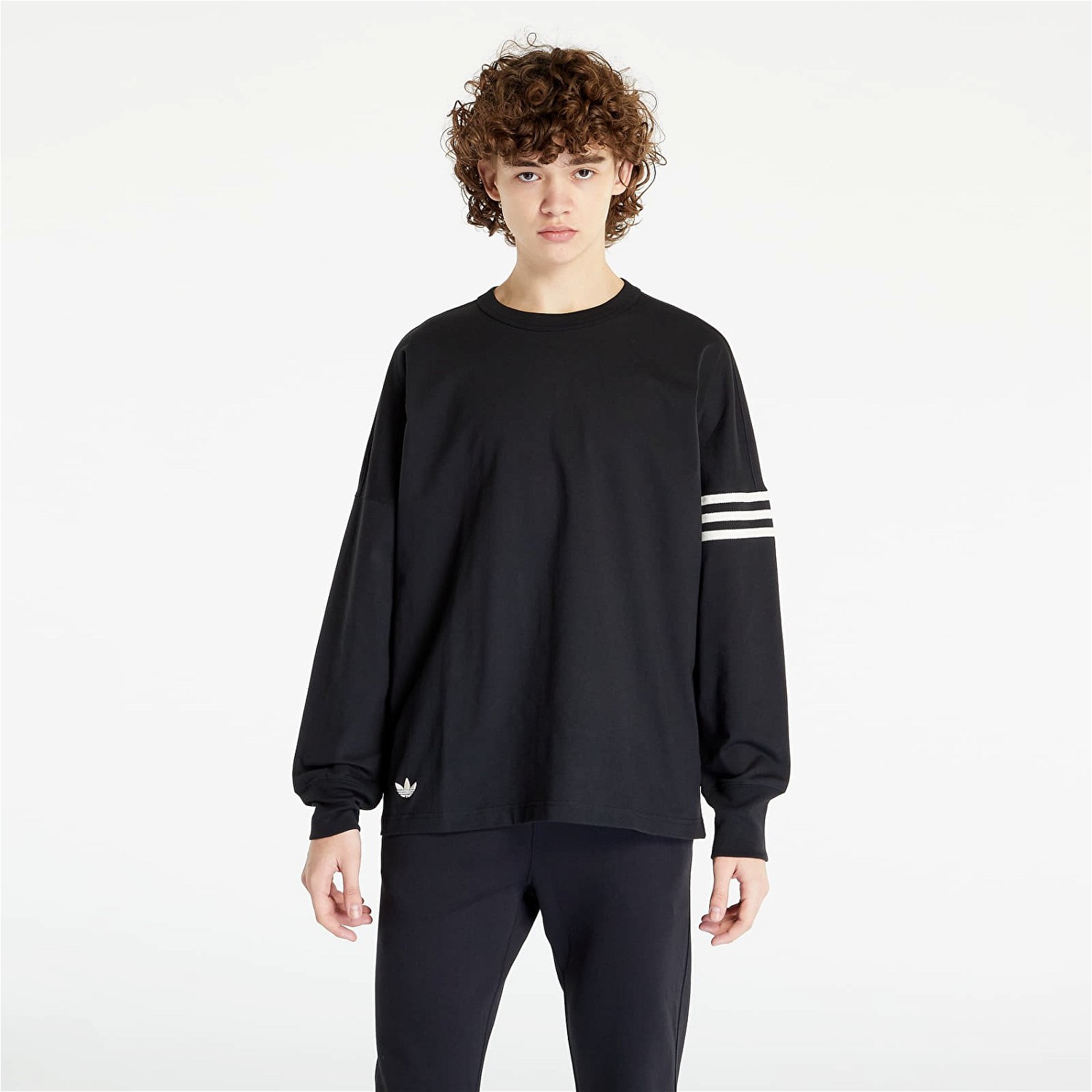 Sweatshirt adidas Originals Neuclassics Long Sleeve Shirt Fekete | HR8697, 0