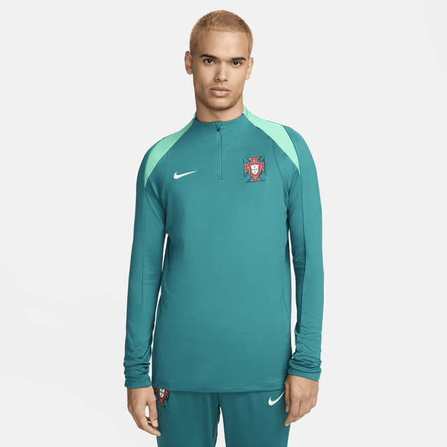 Dri-FIT Portugal Strike