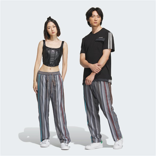 Nadrág és farmer adidas Originals Song for the Mute Allover Print Trousers (Gender Neutral) Fekete | IY9515
