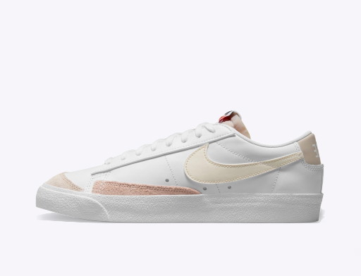 Sneakerek és cipők Nike Blazer Low '77 W Fehér | dc4769-108