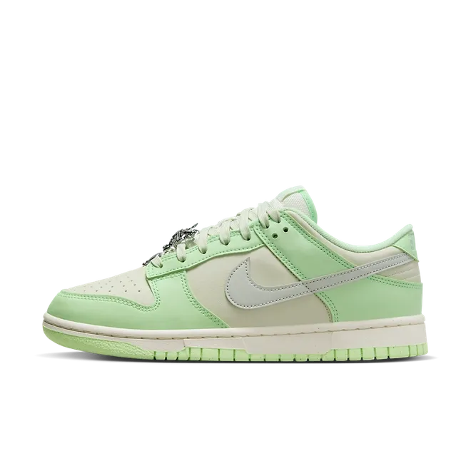 Sneakerek és cipők Nike Dunk Low SE Sea Glass W Zöld | FN6344-001, 0
