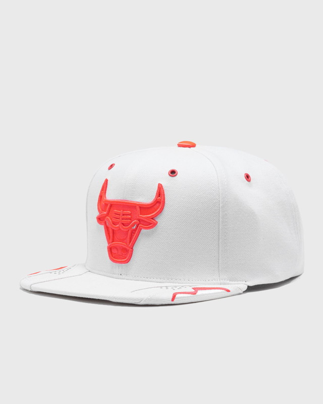 Kupakok Mitchell & Ness NBA DAY 6 SNAPBACK CHICAGO BULLS Fehér | HHSS6741-CBUYYPPPWHIT