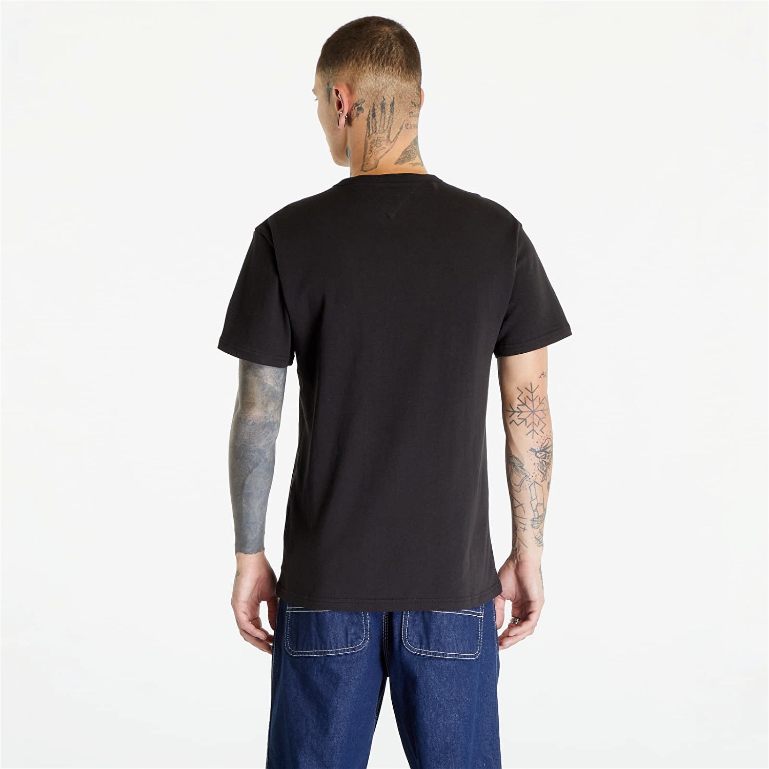 Póló Tommy Hilfiger Tommy Jeans Classic Badge Short Sleeve Tee Black Fekete | DM0DM17870 BDS, 1