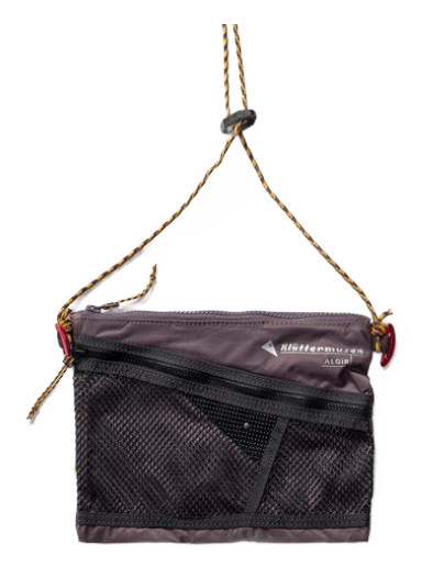 Deréktáskák Klättermusen Algir Accessory Bag Medium Fekete | 41426U01-777