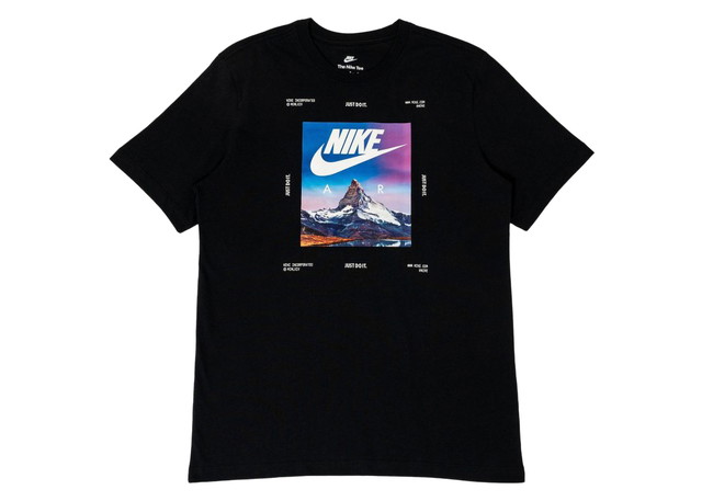 Póló Nike Sportswear Mountain Top Fekete | DX1087-010