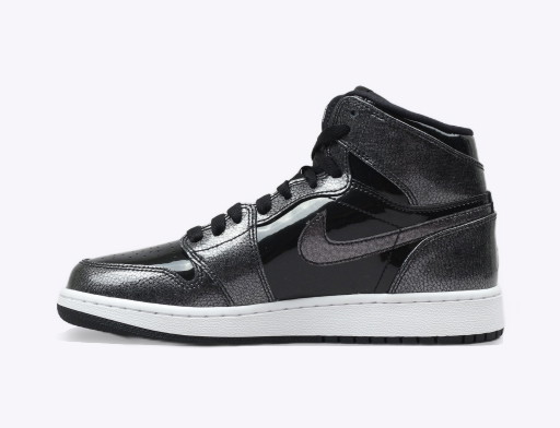 Korlátozott példányszámban Jordan Air Jordan 1 Retro High "Black" GS Fekete | 705300-017