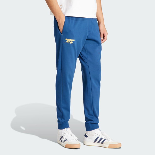 Sweatpants adidas Performance Arsenal Cultural Story Pants Sötétkék | IU2069