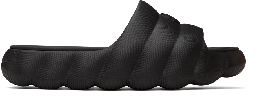 Sneakerek és cipők Moncler Black Lilo Pool Slides Fekete | J109A4C00040M2559, 0