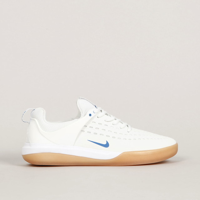 Sneakerek és cipők Nike SB Nyjah 3 Summit White Photo Blue Fehér | DV7896-100