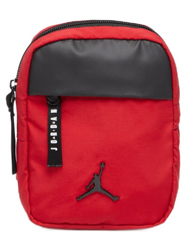 Deréktáskák Jordan Jordan Airborne Hip Bag Gym Red 
Piros | 7A0747-R78
